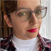 Profesora y educadora con paciencia, dinámica y con mucho conocimiento. Clases para adultos y niños